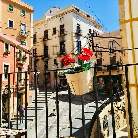 Apartamento En Plaza Sedassos Centro Historico Tarragona Esterno foto