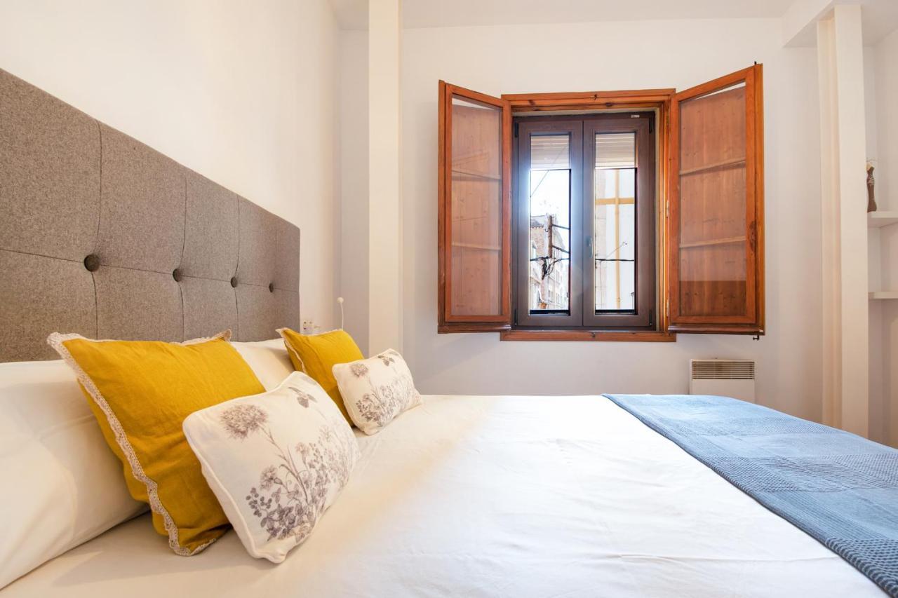 Apartamento En Plaza Sedassos Centro Historico Tarragona Esterno foto