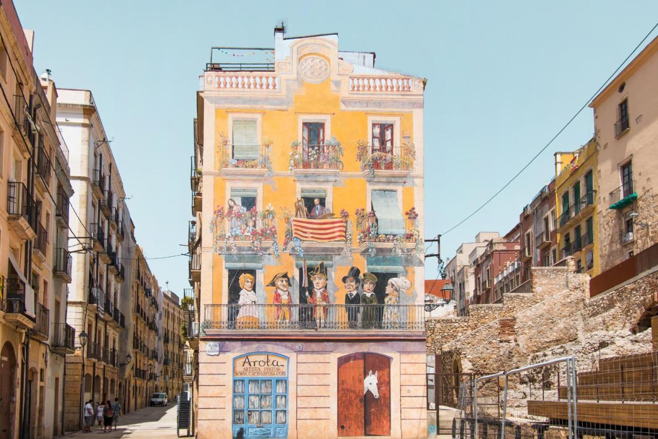Apartamento En Plaza Sedassos Centro Historico Tarragona Esterno foto