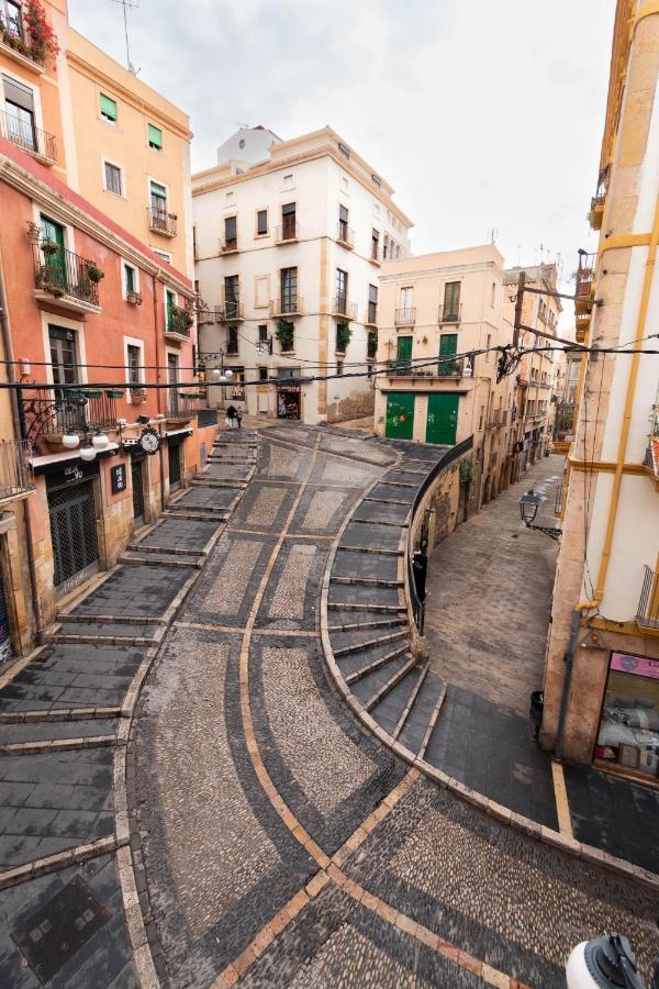 Apartamento En Plaza Sedassos Centro Historico Tarragona Esterno foto