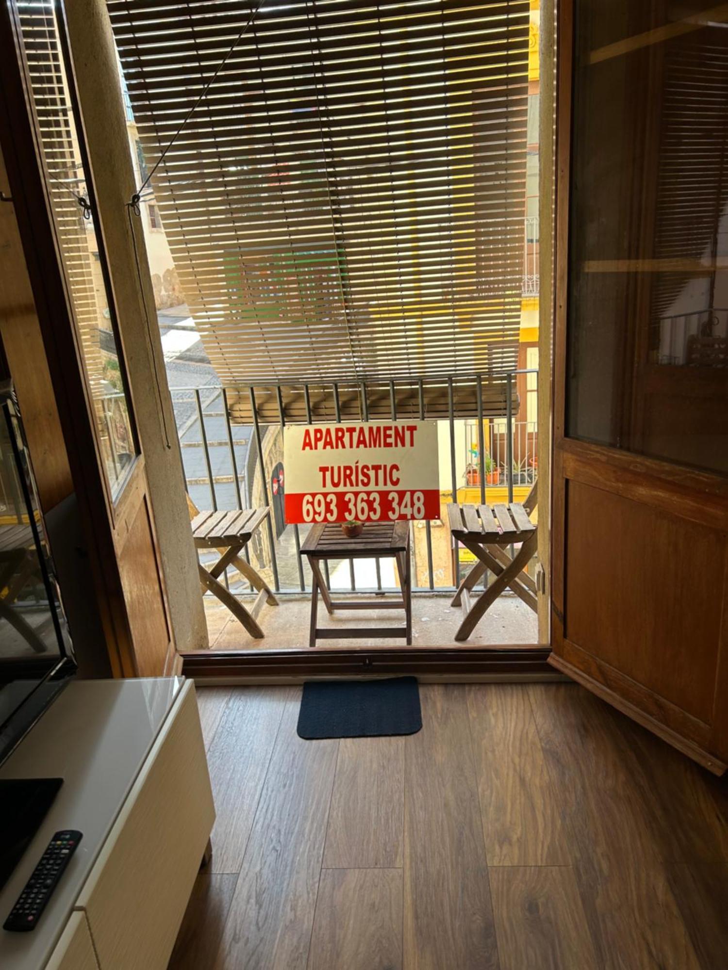 Apartamento En Plaza Sedassos Centro Historico Tarragona Esterno foto