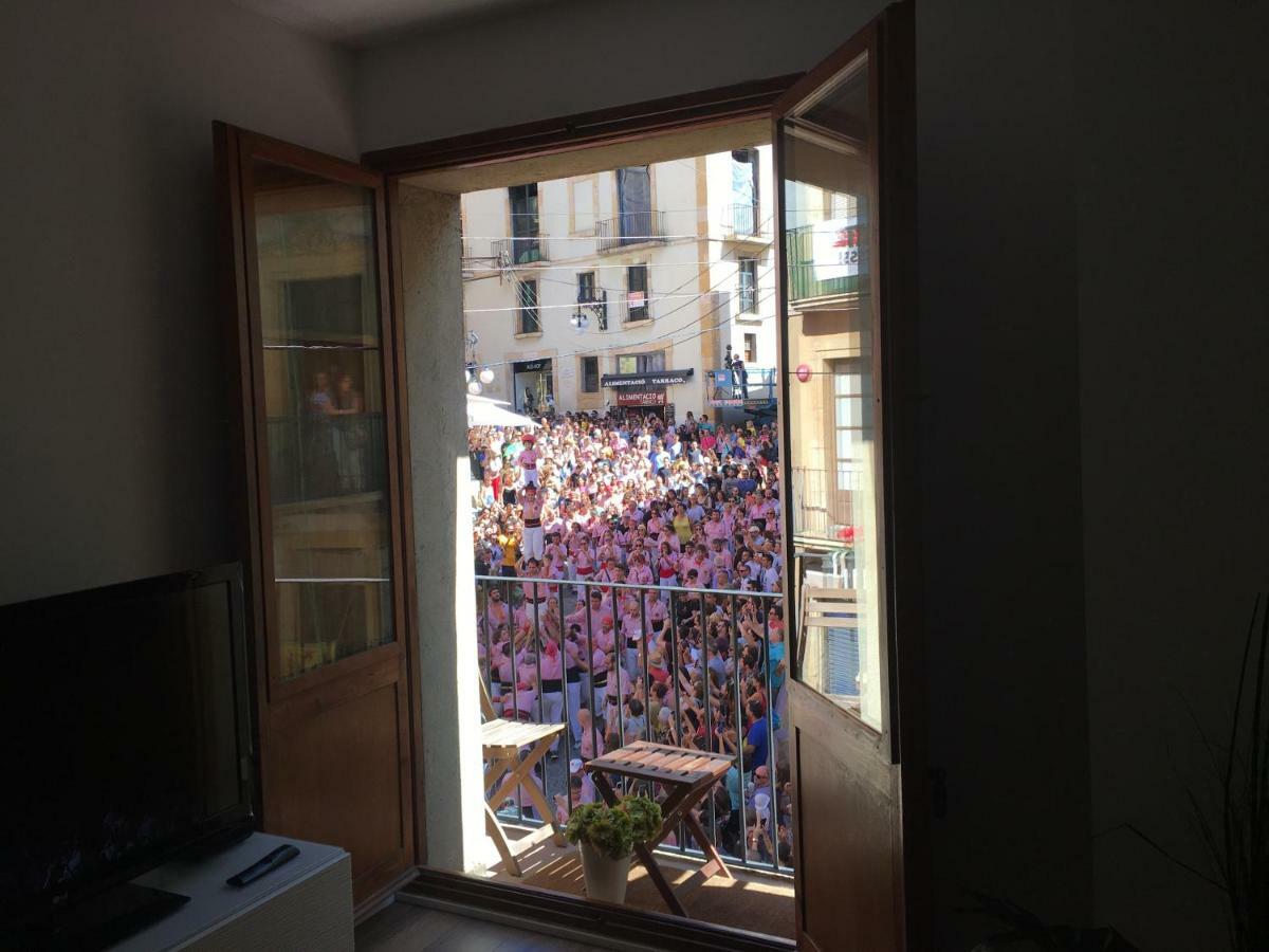 Apartamento En Plaza Sedassos Centro Historico Tarragona Esterno foto