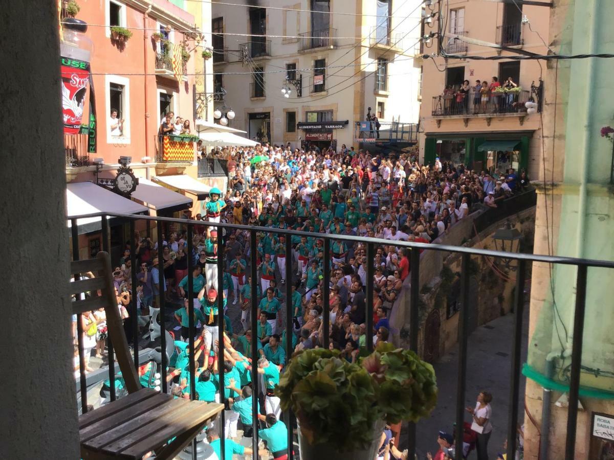 Apartamento En Plaza Sedassos Centro Historico Tarragona Esterno foto